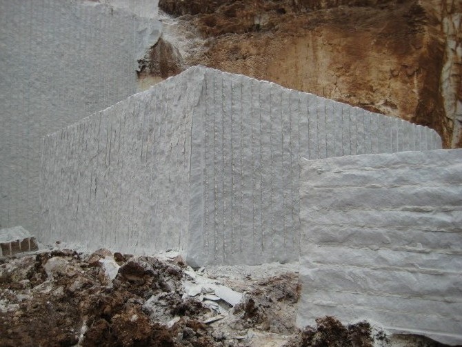 誠(chéng)招河北無(wú)聲破碎劑代理
