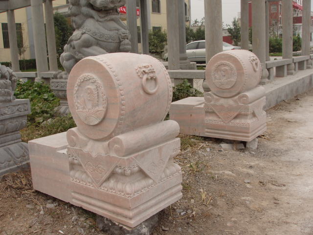石雕抱鼓石，石獅門墩