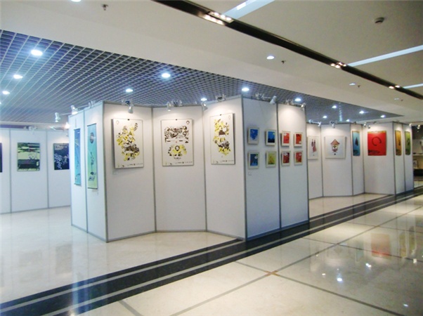 國(guó)外直銷(xiāo):八棱柱展板 背景墻展覽展示板 活動(dòng)宣傳展