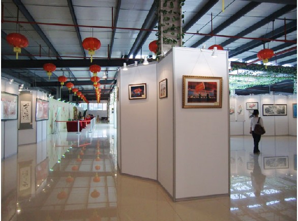 學(xué)校書(shū)畫(huà)展板廠家，展覽廣告展畫(huà)屏風(fēng)-書(shū)畫(huà)展覽屏風(fēng)