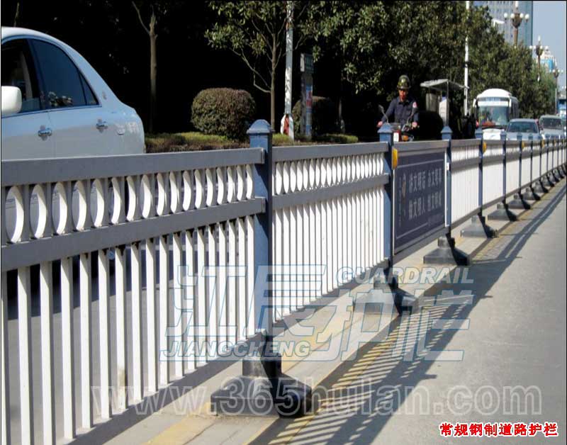 江蘇地區(qū)何處有賣道路護(hù)欄？