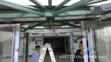玻璃自動旋轉門維修保養(yǎng)，上海旋轉門廠家維修旋轉門