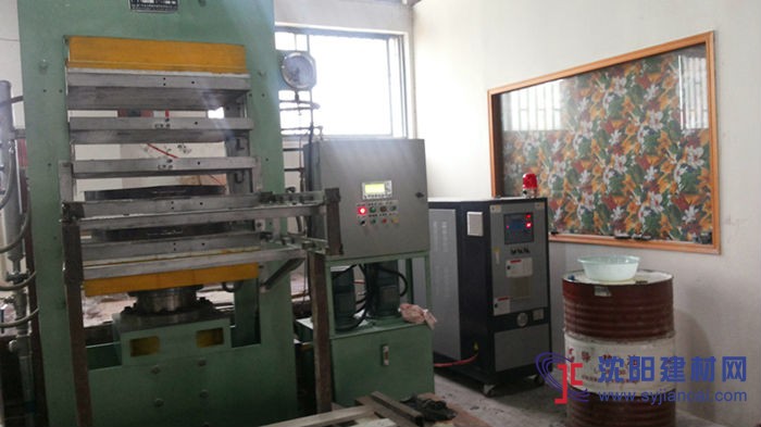 反應(yīng)釜夾套加熱器，上海導熱油加熱器，油溫度控制機
