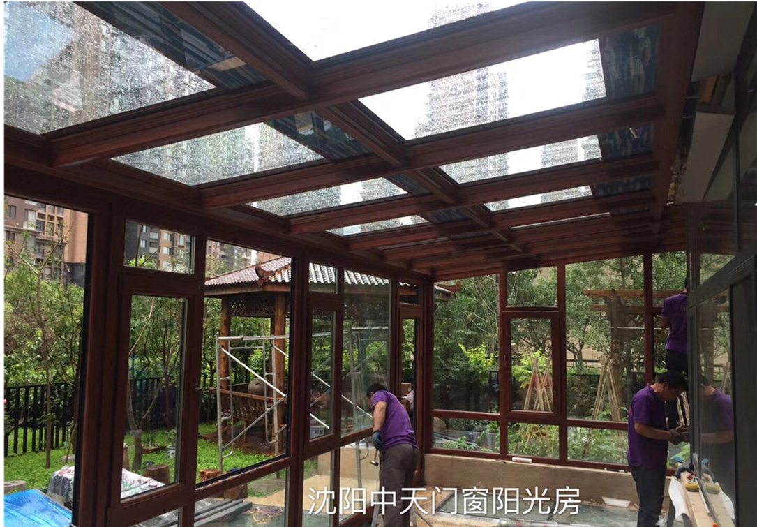 沈陽保利達(dá)江灣城一樓陽光房斷橋鋁窗