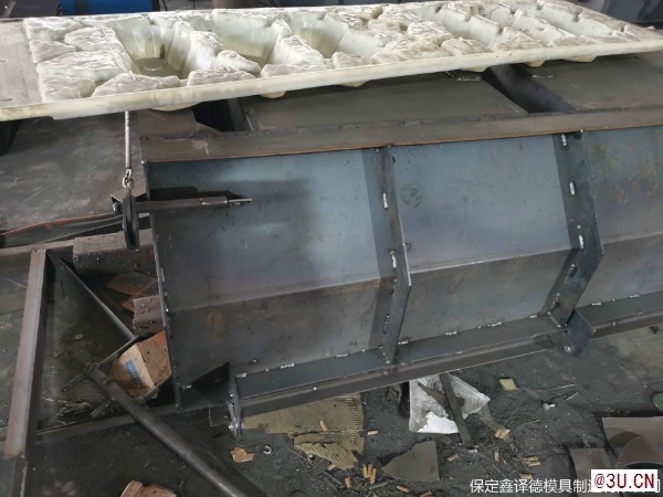 生態(tài)框格模具牢固耐用，框格護(hù)坡模具歡迎咨詢