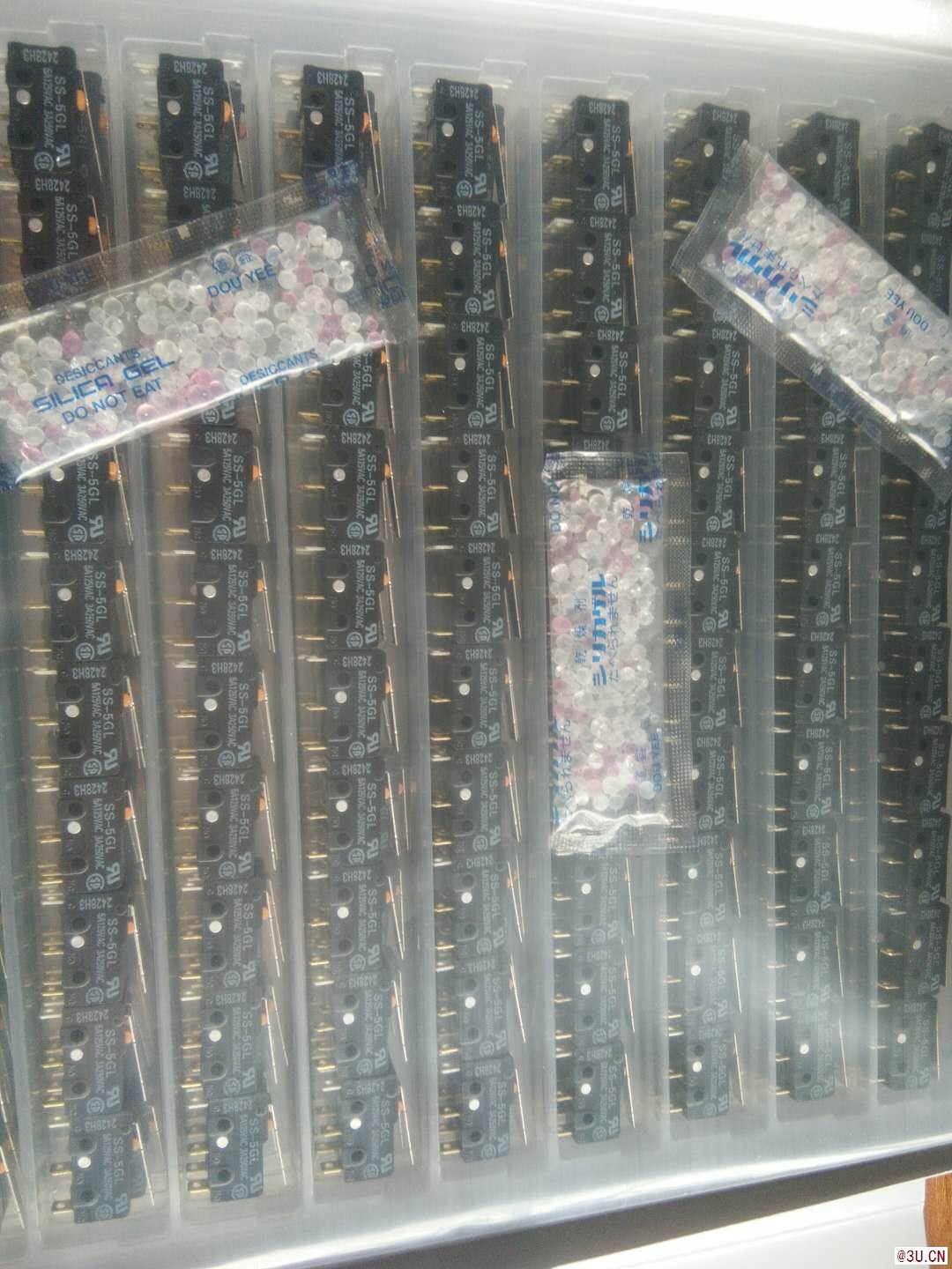 歐姆龍?jiān)b微動(dòng)開(kāi)關(guān)SS-5GL